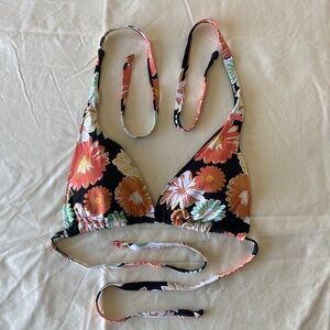 Roxy Floral Swim Top in Black, Coral, White, Green, sz-xlg, great condition